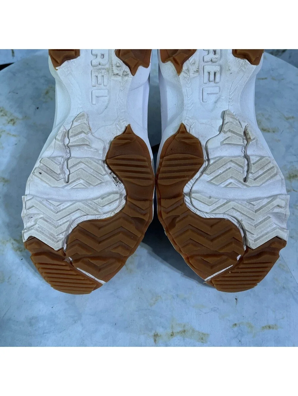 Sorel upper midsole